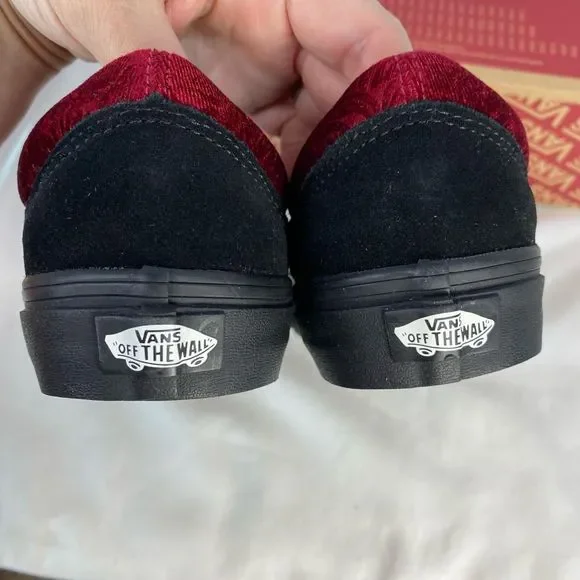 Vans Old Skool Velvet Parisian Night Black Cerise Red shoes NWB Unisex Men’s 7 W - Picture 10 of 11